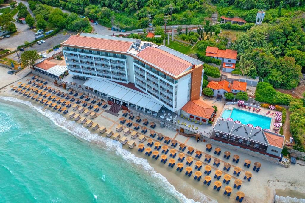 Ammon Zeus Luxury Beach Hotel