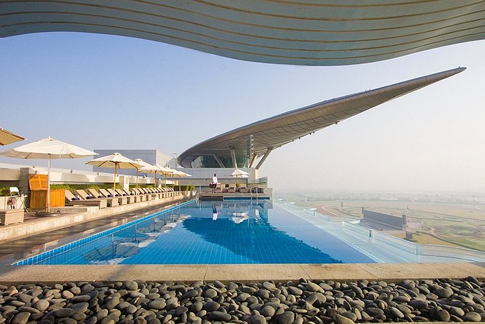 The Meydan Hotel 4